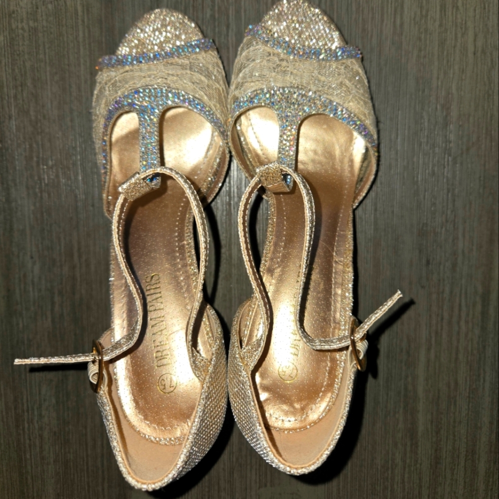 Elegant Gold Glitter Heels